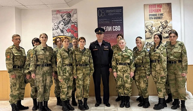 В Центре профессиональной подготовки имени С. Х. Зайцева состоялся День открытых дверей для курсантов подшефного колледжа приуроченный к  юбилею столичного главка Росгвардии